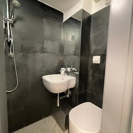 Happy Family Cathedral * Génova